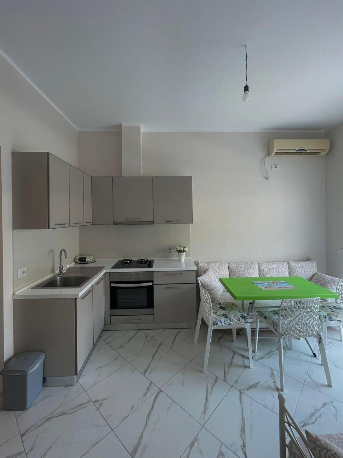 Ave Appartement Vlorë
